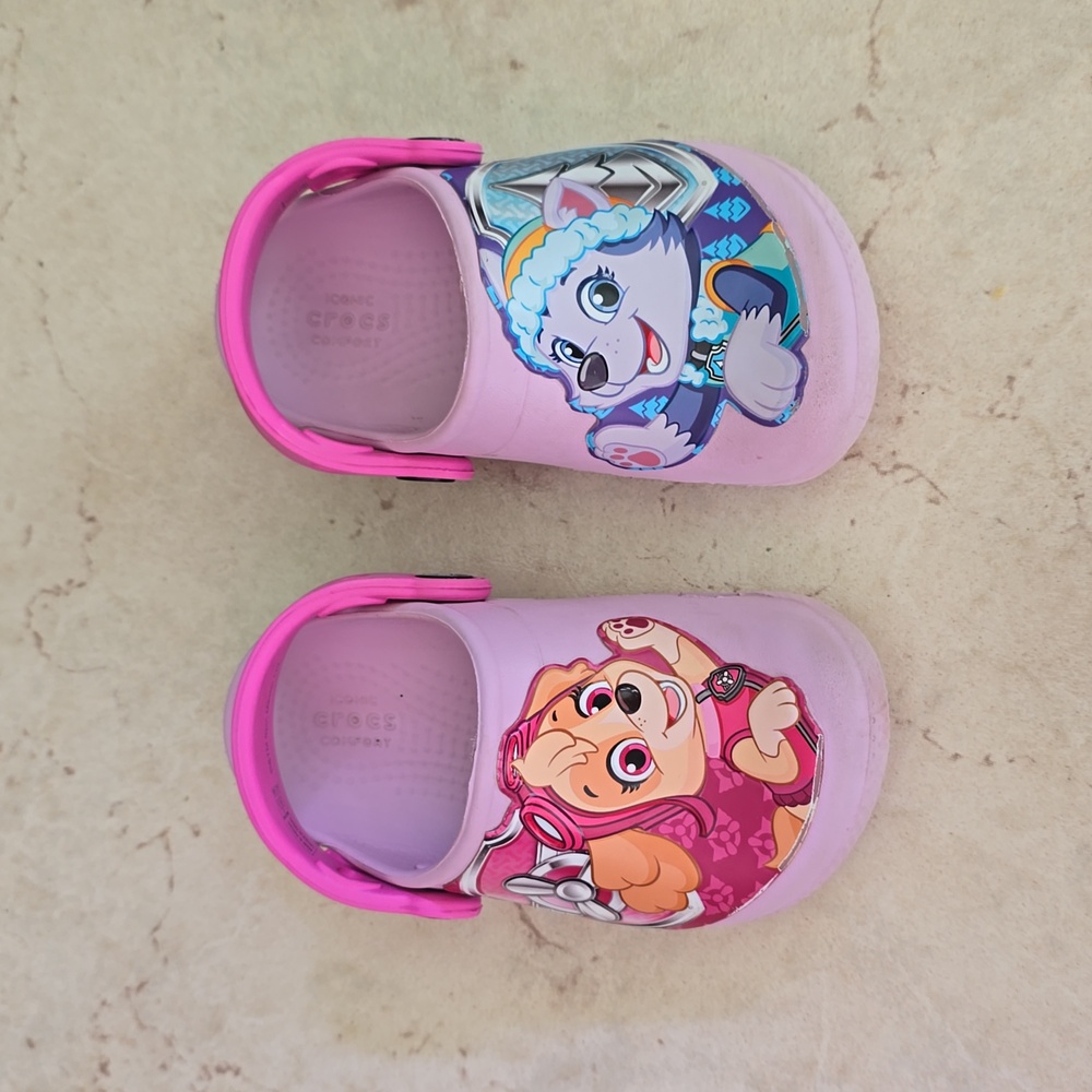 Paw Patrol Crocs Toddler Size 7 Pink
